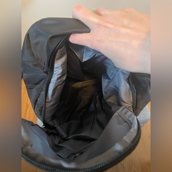 Black Halara Gym Bag Brand New - Picture 9 of 12